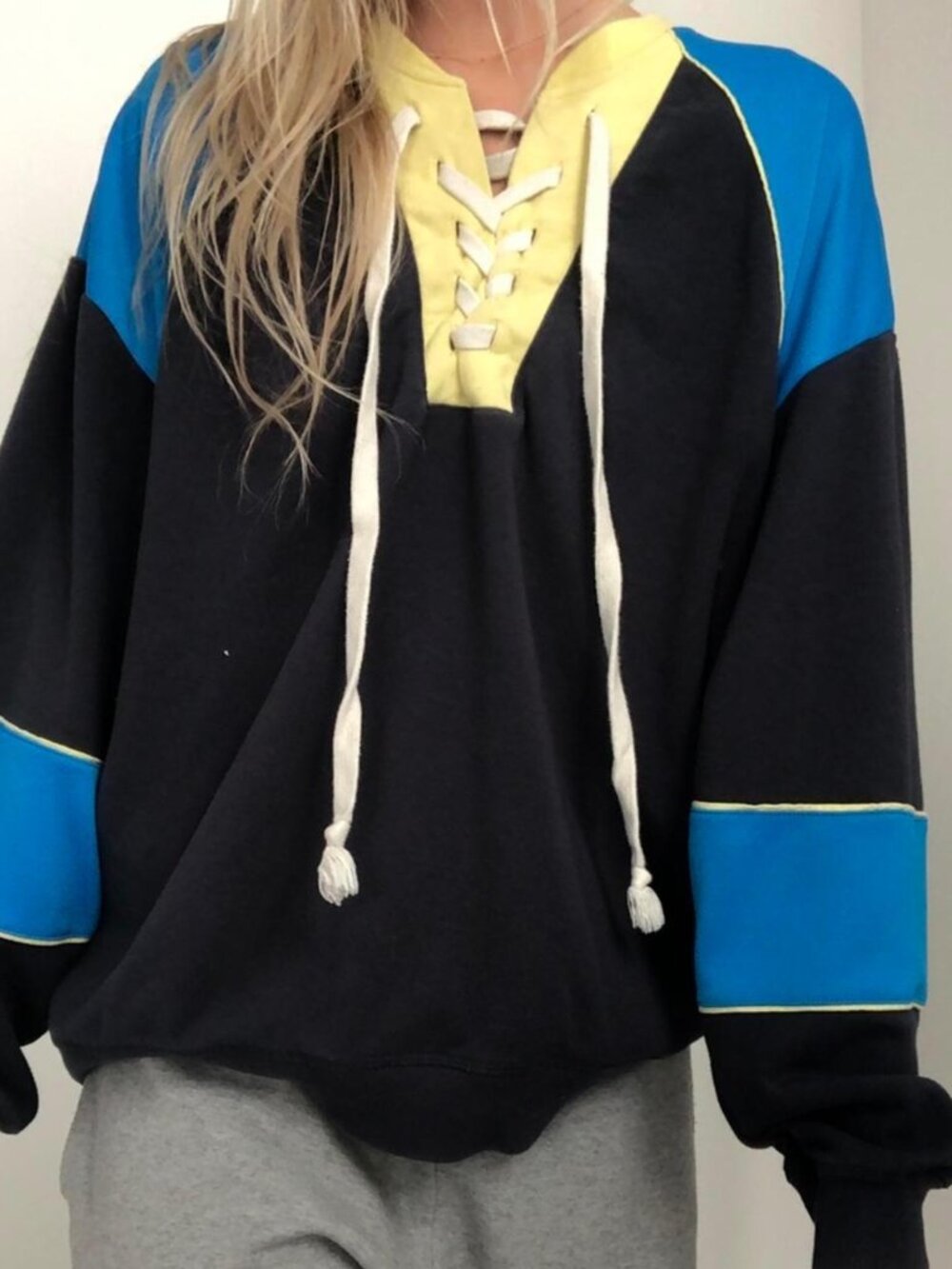 Urban Outfitters Women's Color-Block Sweater